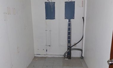 LOCAL COMERCIAL EN ESQUINA SOBRE FÉLIX CUEVAS.