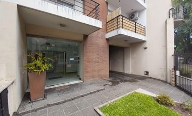 Departamento 2 amb al frente con balcón