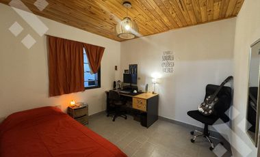 Venta - Casa 2 dormitorios + Monoambiente | B° SMATA | Neuquén Capital
