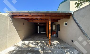 Venta - Casa 2 dormitorios + Monoambiente | B° SMATA | Neuquén Capital