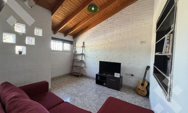 Venta - Casa 2 dormitorios + Monoambiente | B° SMATA | Neuquén Capital