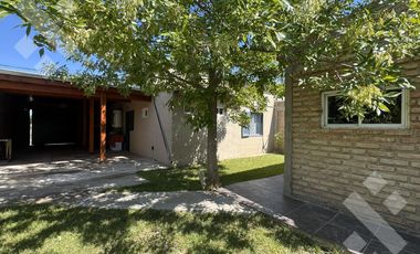 Venta - Casa 2 dormitorios + Monoambiente | B° SMATA | Neuquén Capital