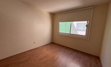 Excelente departamento, a un costado de Mundo E