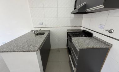 ALQUILER MONOAMBIENTE CON BALCON