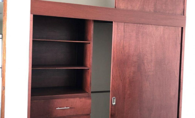 Se renta casa en el centro de apodaca