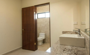 Se renta casa en el centro de apodaca