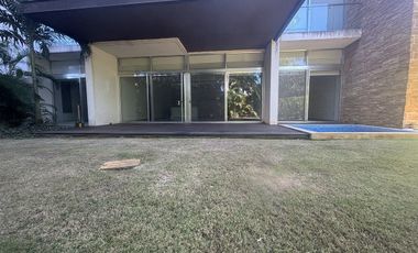 Departamento con acción sin muebles en renta en planta baja en Anthea, YCC