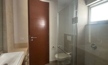 Departamento con acción sin muebles en renta en planta baja en Anthea, YCC