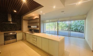 Departamento con acción sin muebles en renta en planta baja en Anthea, YCC