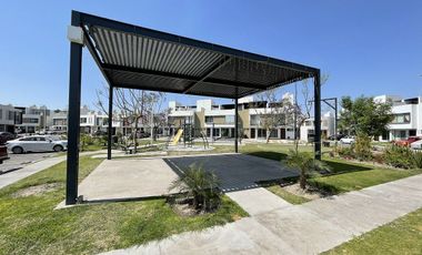 CASA EN RENTA HACIENDA SANTA CRUZ 54 TLAJOMULCO JALISCO