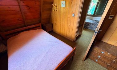 VENTA CASA ALPINA 3 AMBIENTES QUINCHO ACANTILADOS