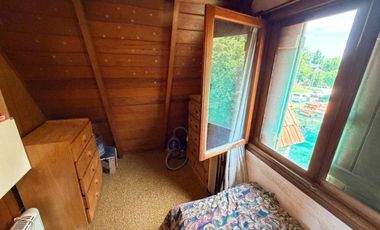 VENTA CASA ALPINA 3 AMBIENTES QUINCHO ACANTILADOS