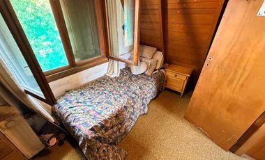 VENTA CASA ALPINA 3 AMBIENTES QUINCHO ACANTILADOS