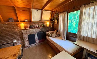 VENTA CASA ALPINA 3 AMBIENTES QUINCHO ACANTILADOS