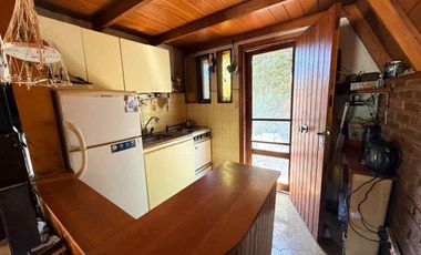 VENTA CASA ALPINA 3 AMBIENTES QUINCHO ACANTILADOS
