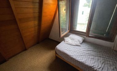 VENTA CASA ALPINA 3 AMBIENTES QUINCHO ACANTILADOS