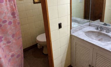 VENTA CASA ALPINA 3 AMBIENTES QUINCHO ACANTILADOS
