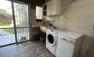 Casa de 4 amb. a la venta en Ezeiza a pocos mts de la Autopista