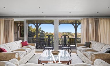 Casa quinta estilo Tudor Ingles Mansion con pileta, gimnasio, jardin y vista al rio 6 dormitorios