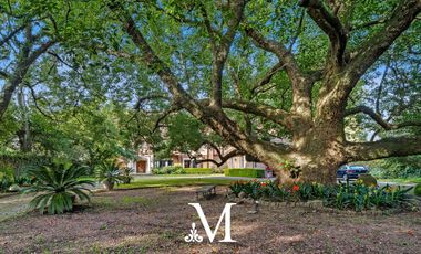 Casa quinta estilo Tudor Ingles Mansion con pileta, gimnasio, jardin y vista al rio 6 dormitorios