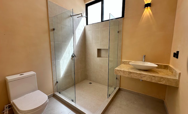 Residencia lista para entrega en campo de golf