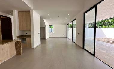 Residencia lista para entrega en campo de golf