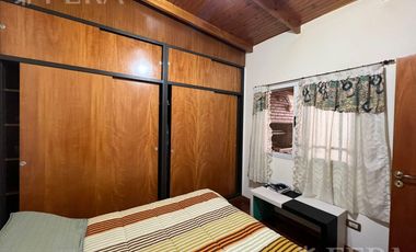 Venta de casa 3 ambientes con cochera en Wilde