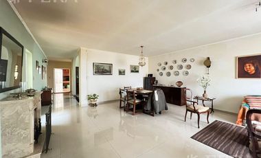 Venta de casa 3 ambientes con cochera en Wilde