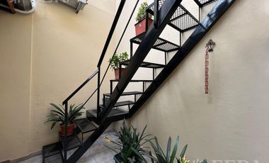 Venta de casa 3 ambientes con cochera en Wilde