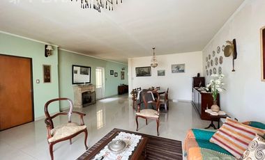 Venta de casa 3 ambientes con cochera en Wilde