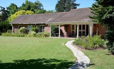 casa quinta en Mashwitz Los Naranjos 9775m2 de lote casa principal, pileta