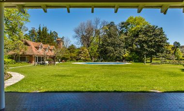 casa quinta en Mashwitz Los Naranjos 9775m2 de lote casa principal, pileta