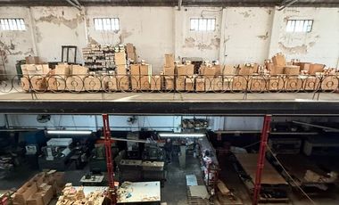 ALQUILER DE DEPOSITO  DE 1351 M2 CON OFICINAS EQUIPADAS  EN BOEDO