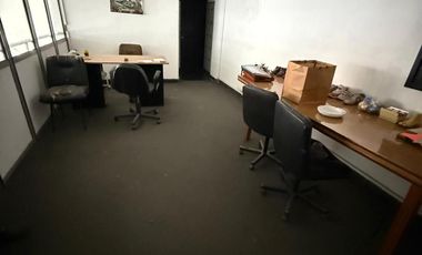 ALQUILER DE DEPOSITO  DE 1351 M2 CON OFICINAS EQUIPADAS  EN BOEDO