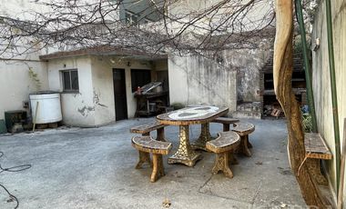 Venta casa 5 ambientes con cochera en Wilde