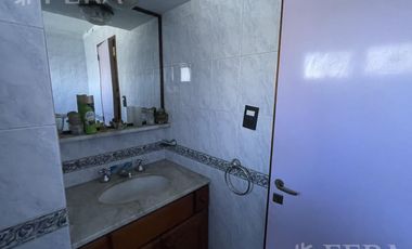 Venta casa 5 ambientes con cochera en Wilde