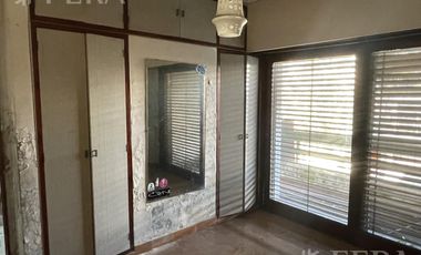 Venta casa 5 ambientes con cochera en Wilde