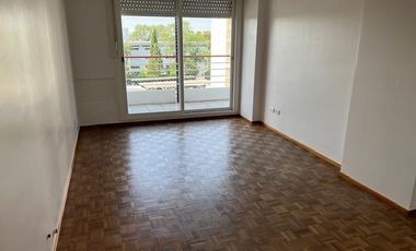 Departamento en  venta en Vicente Lopez de 3 ambientes, con excelente vista al rio.