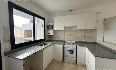 Venta departamento de 3 ambientes con balcón en Sarandí