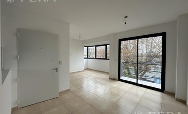 Venta departamento de 3 ambientes con balcón en Sarandí