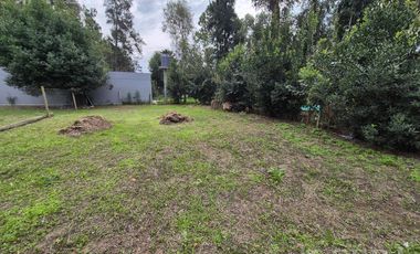 Venta casa 2 ambientes con jardin en El pato