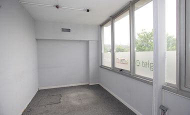Edificio Comercial - 2 plantas de oficinas  - Acassuso Fondo de la Legua y Panamericana