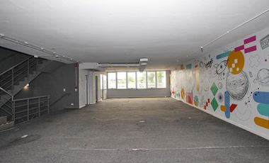 Edificio Comercial - 2 plantas de oficinas  - Acassuso Fondo de la Legua y Panamericana