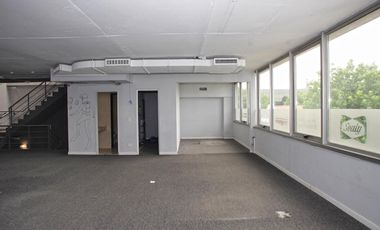 Edificio Comercial - 2 plantas de oficinas  - Acassuso Fondo de la Legua y Panamericana