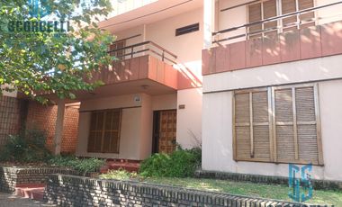 Excelente Casa Equipada para 7 pers. con gran parque - San Pedro Centro