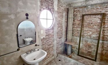 CASA 5 AMB - VENTA - Santos Lugares