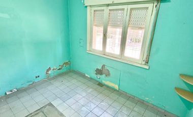 CASA 5 AMB - VENTA - Santos Lugares