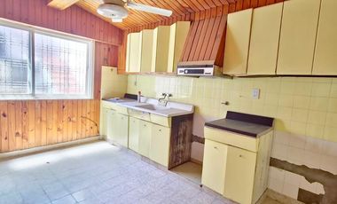 CASA 5 AMB - VENTA - Santos Lugares