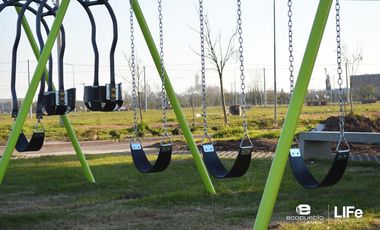 EcoPueblo Alvear - Todos los servicios - Terreno Comercial sobre avenida