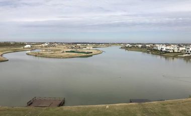 Excelente departamento en venta con vista a la laguna en Nordelta, Q-bay